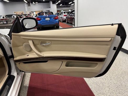 Used 2010 BMW 328i Convertible RWD image 27
