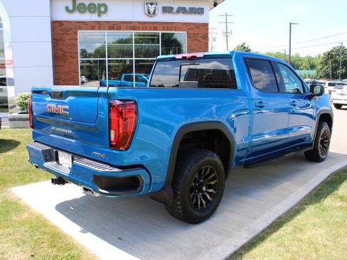 Used 2024 GMC Sierra 1500 AT4 w/ Technology Package AWD/4WD image 44