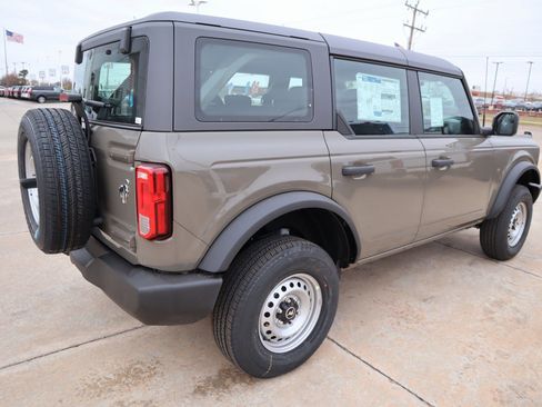 New 2025 Ford Bronco 4-Door image 20
