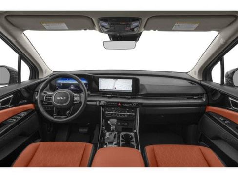 Used 2023 Kia Carnival SX w/ Paint Protection Package FWD image 5