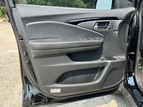 Used 2019 Honda Ridgeline Black Edition image 23