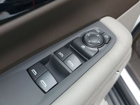 New 2026 Chevrolet Suburban LS RWD image 21