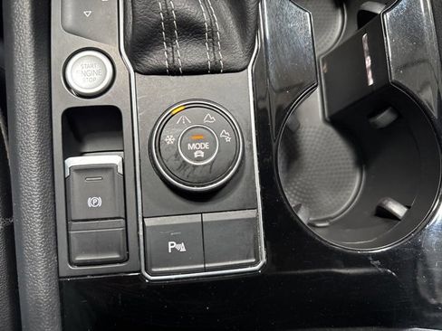 Used 2022 Volkswagen Atlas SEL image 24