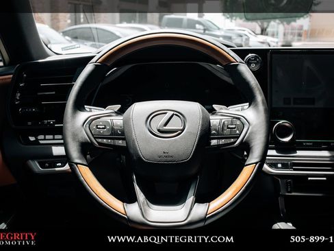 Used 2026 Lexus RX 450h AWD w/ Convenience Package image 25