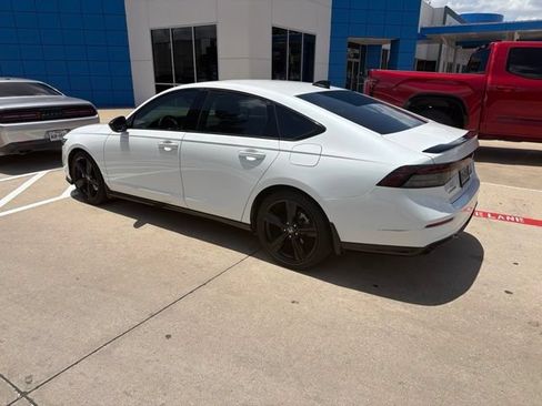 Used 2024 Honda Accord Sport image 3