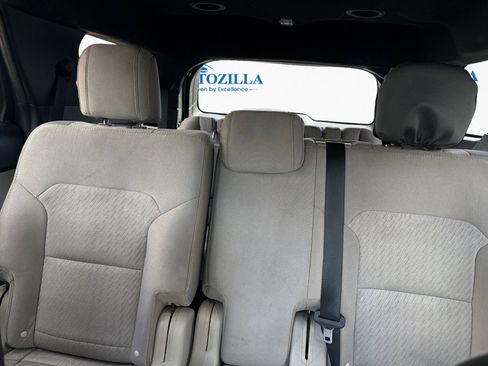 Used 2018 Ford Explorer FWD image 10