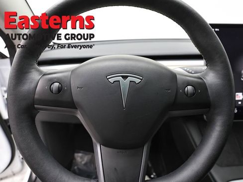 Used 2023 Tesla Model 3 Standard Range RWD image 10