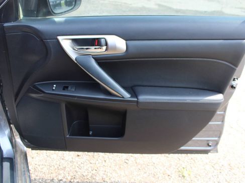 Used 2014 Lexus CT 200h w/ F Sport w/Nuluxe Interior FWD image 20