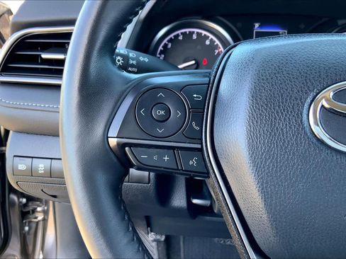 Used 2024 Toyota Camry SE image 22