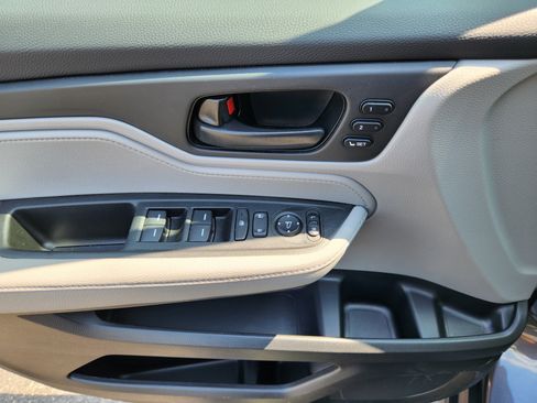 Certified 2023 Honda Odyssey EX-L image 18