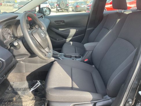 Used 2023 Toyota Corolla LE image 25