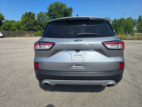 Used 2022 Ford Escape SEL w/ Technology Package FWD image 4
