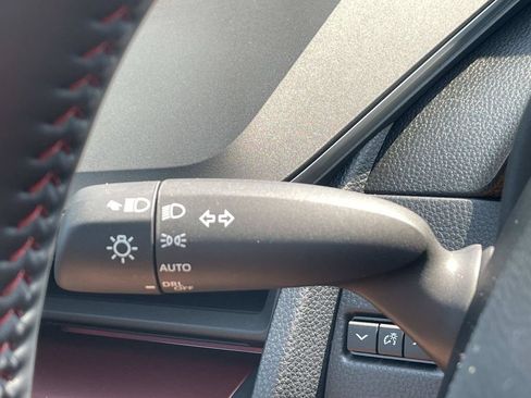 New 2026 Toyota Prius Plug-In Hybrid FWD image 34