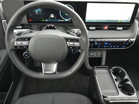 New 2025 Hyundai Ioniq 5 SE image 14