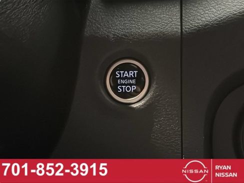Certified 2022 Nissan Frontier SV AWD/4WD image 30