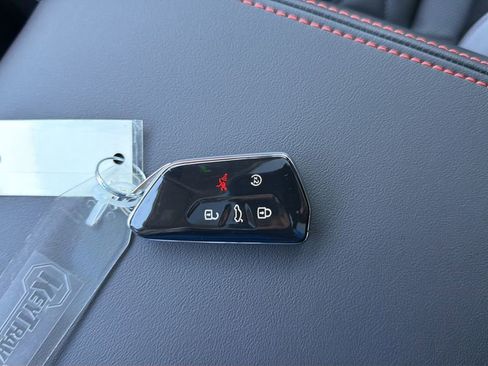 New 2026 Volkswagen Atlas Peak Edition AWD/4WD image 36