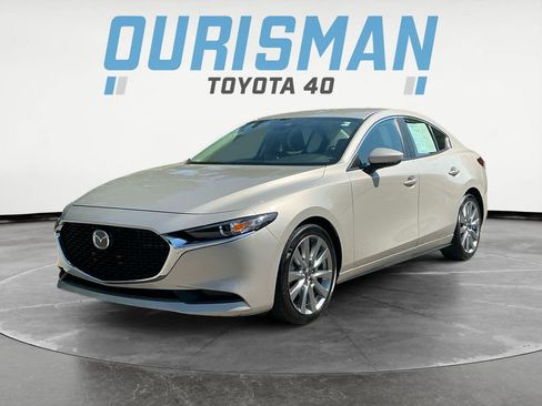 Used 2023 MAZDA MAZDA3 s FWD image 3
