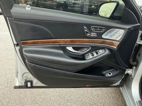 Used 2016 Mercedes-Benz S 550 4MATIC Sedan image 22