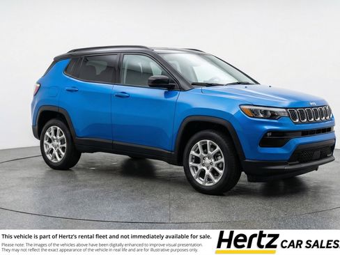 Used 2025 Jeep Compass Limited AWD/4WD image 1