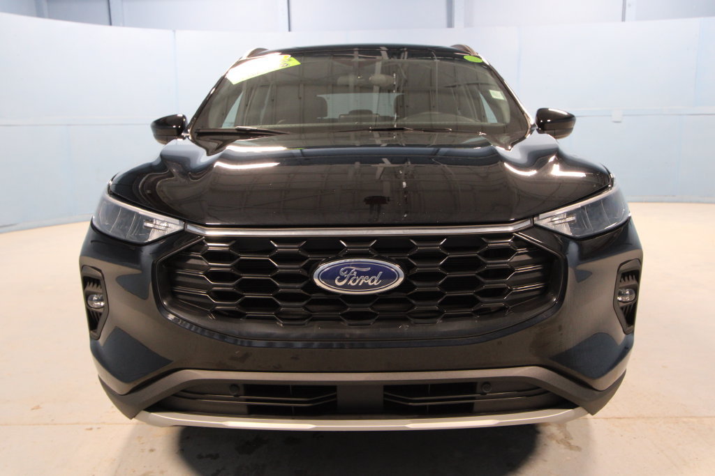 Used 2025 Ford Escape ST-Line Select AWD/4WD image 23