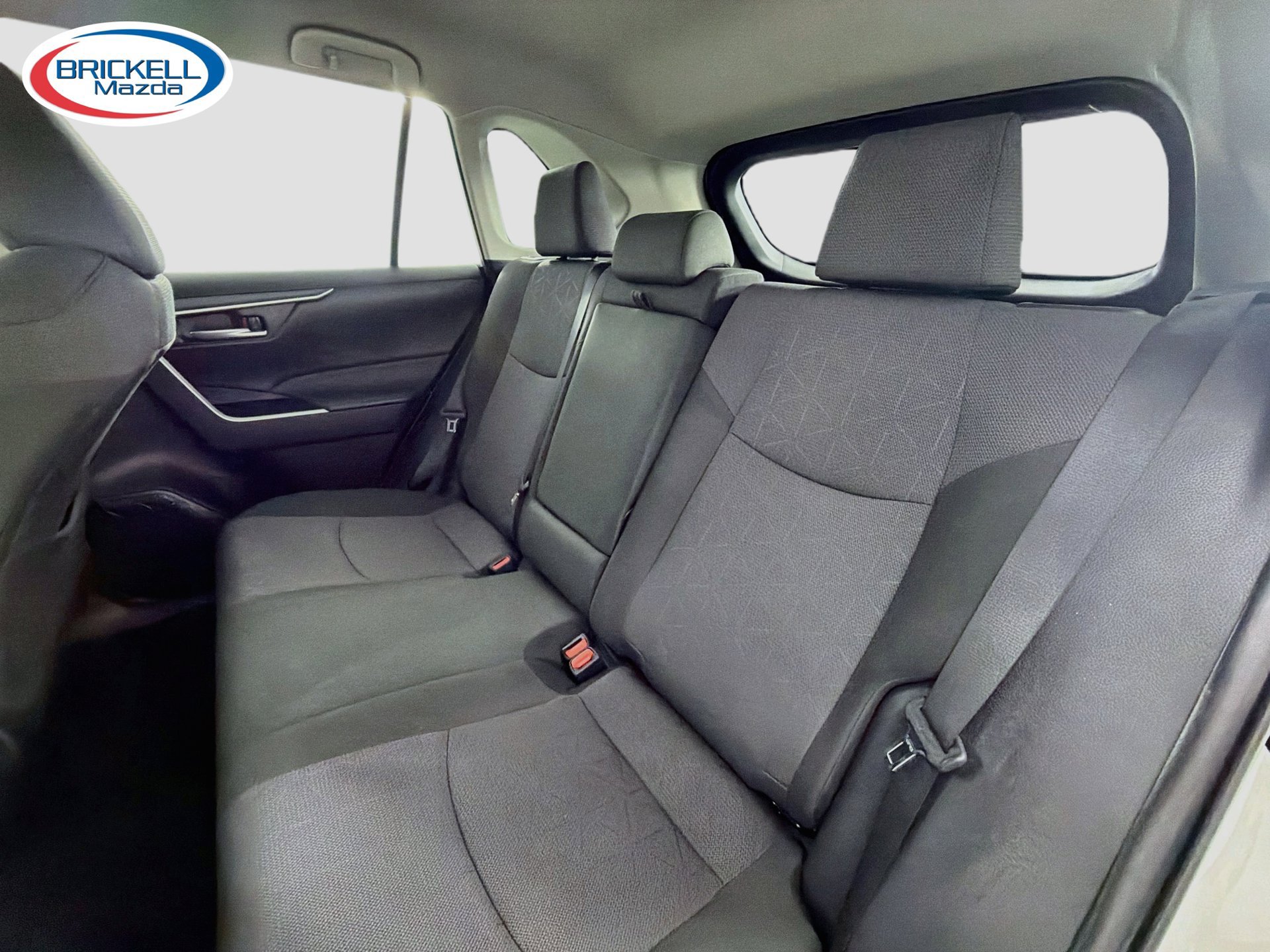Used 2025 Toyota RAV4 XLE FWD image 19
