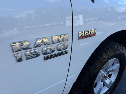 Used 2019 RAM 1500 Tradesman w/ Popular Equipment Group AWD/4WD image 9