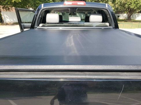 Used 2011 Toyota Tundra Limited image 20