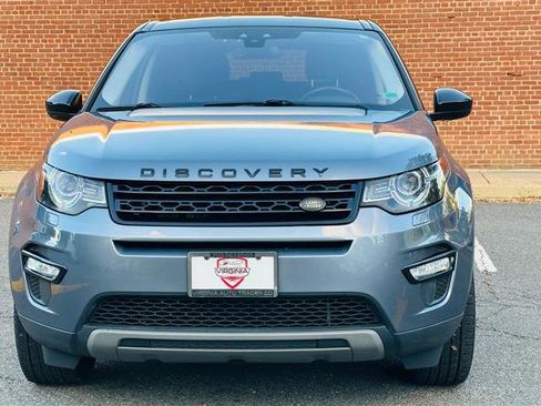 Used 2018 Land Rover Discovery Sport SE image 3