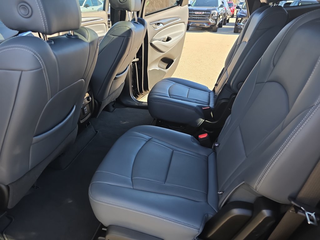 Used 2024 Buick Enclave Essence w/ Experience Buick Package AWD/4WD image 15