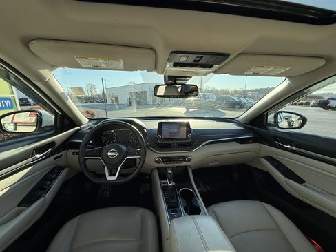 Used 2021 Nissan Altima 2.5 Platinum image 21