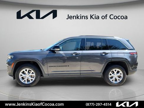 Used 2022 Jeep Grand Cherokee Limited AWD/4WD image 10