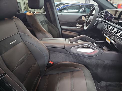 New 2026 Mercedes-Benz GLE 53 AMG 4MATIC Coupe image 10