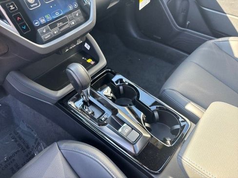 Used 2026 Subaru Forester Limited AWD/4WD image 23