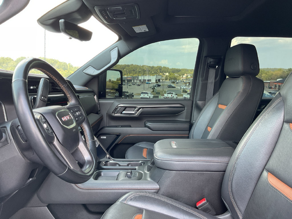 Used 2024 GMC Sierra 2500 AT4 w/ AT4 Premium Plus Package AWD/4WD image 13