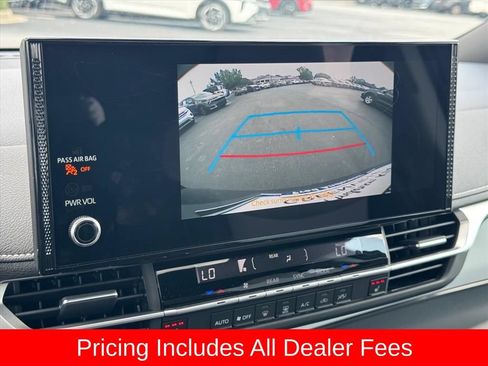 Used 2026 Toyota Sienna XSE FWD image 26