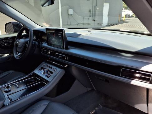 Used 2021 Lincoln Aviator Reserve RWD image 22