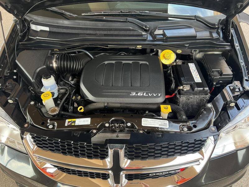 Used 2017 Dodge Grand Caravan SE w/ Power Window Group FWD image 52