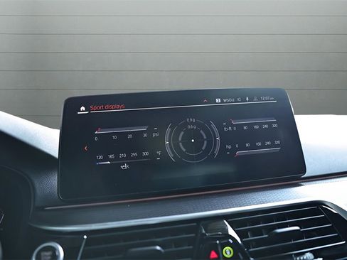 Used 2023 BMW 530i w/ M Sport Package image 38