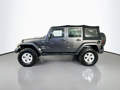 Used 2014 Jeep Wrangler Unlimited Sahara w/ Connectivity Group image 4