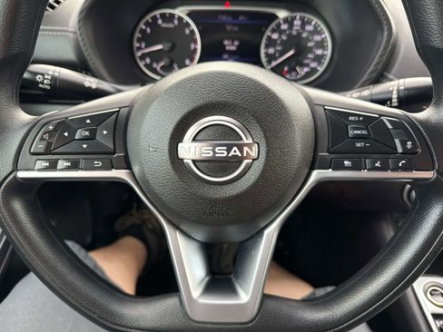 Used 2024 Nissan Sentra SV FWD image 26