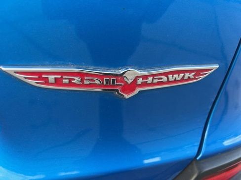 Used 2022 Jeep Cherokee Trailhawk w/ Premium Leather Package image 15