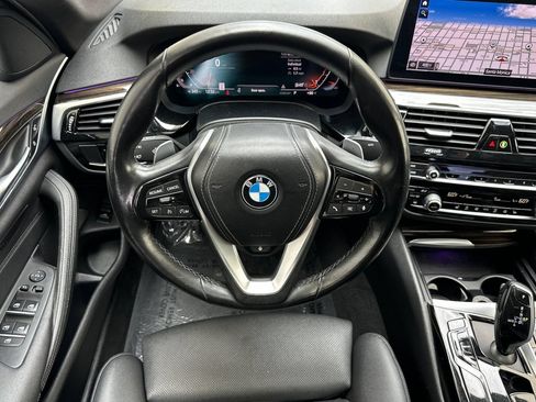 Used 2021 BMW 530i w/ Convenience Package RWD image 15