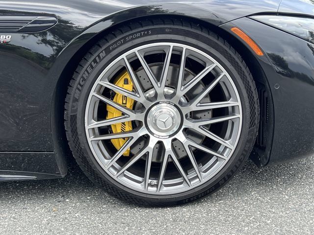 Used 2022 Mercedes-Benz SL 63 AMG 4MATIC image 11