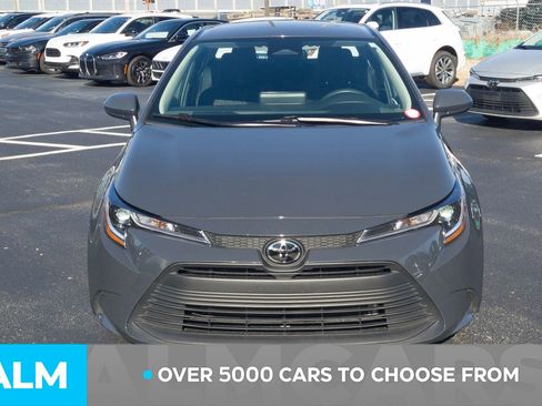 Used 2025 Toyota Corolla LE image 2