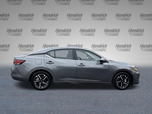 Used 2025 Nissan Sentra SV FWD image 10