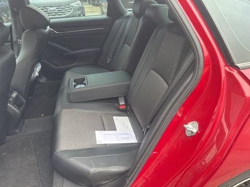 Used 2021 Honda Accord Sport image 14