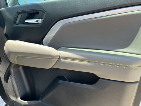 Certified 2025 Chevrolet Colorado ZR2 w/ Technology Package AWD/4WD image 29