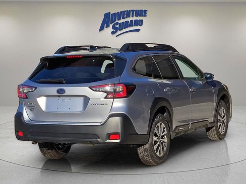 Certified 2025 Subaru Outback Premium image 6