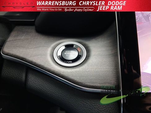 New 2025 Jeep Grand Cherokee L Overland w/ Luxury Tech Group IV image 29