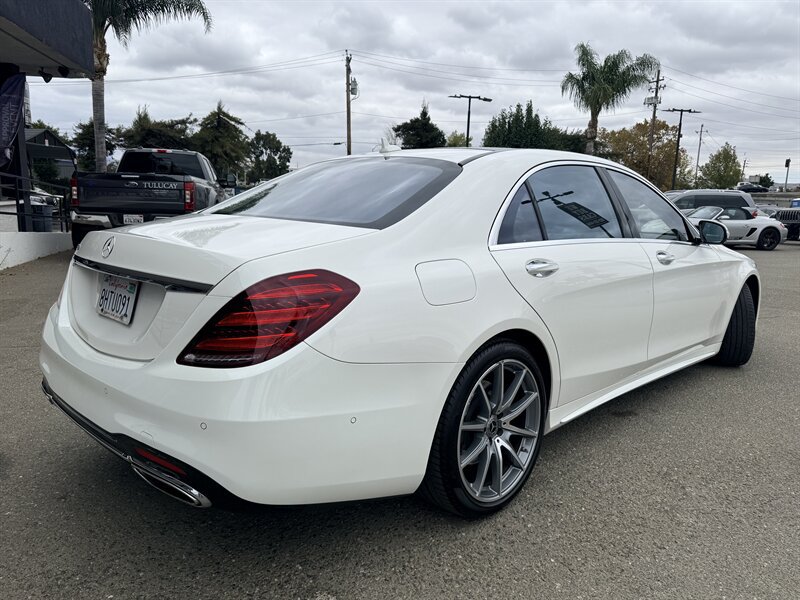 Used 2018 Mercedes-Benz S 560 Sedan image 7